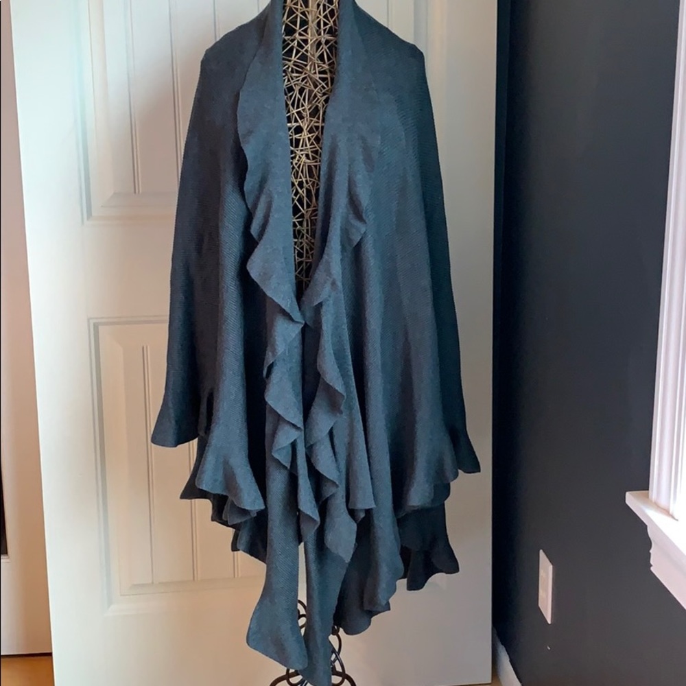 Cold water Creek Gray shawl